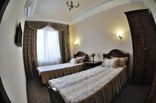 Гостиница Даяна Симферополь Двухместный номер с 2 отдельными кроватями, вид на город-2